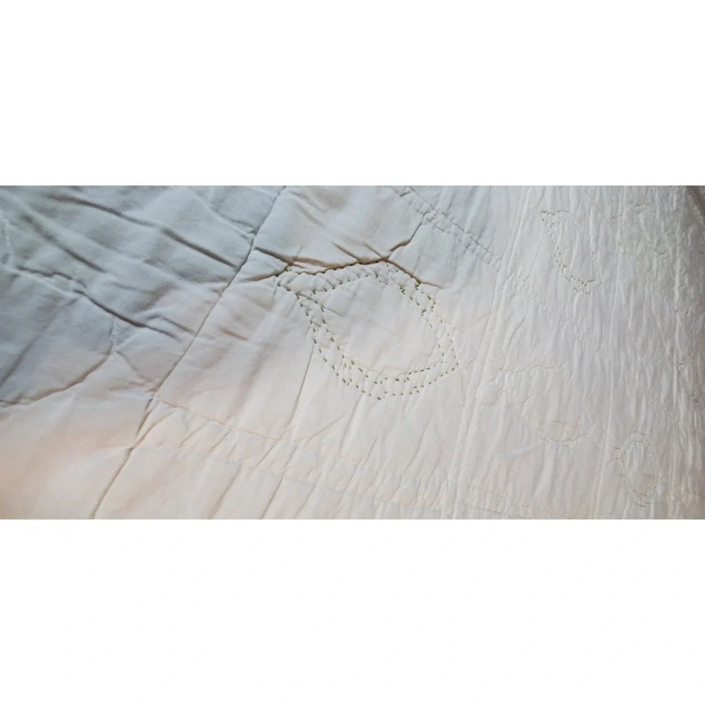 Vtg Handsewn Embroided Lap Quilt '70 Leaf Motif - Need Minor Repair-‎ 55x44